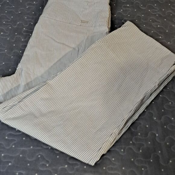 S. C. & Co. striped blue cropped pants size 10 - Picture 2 of 7